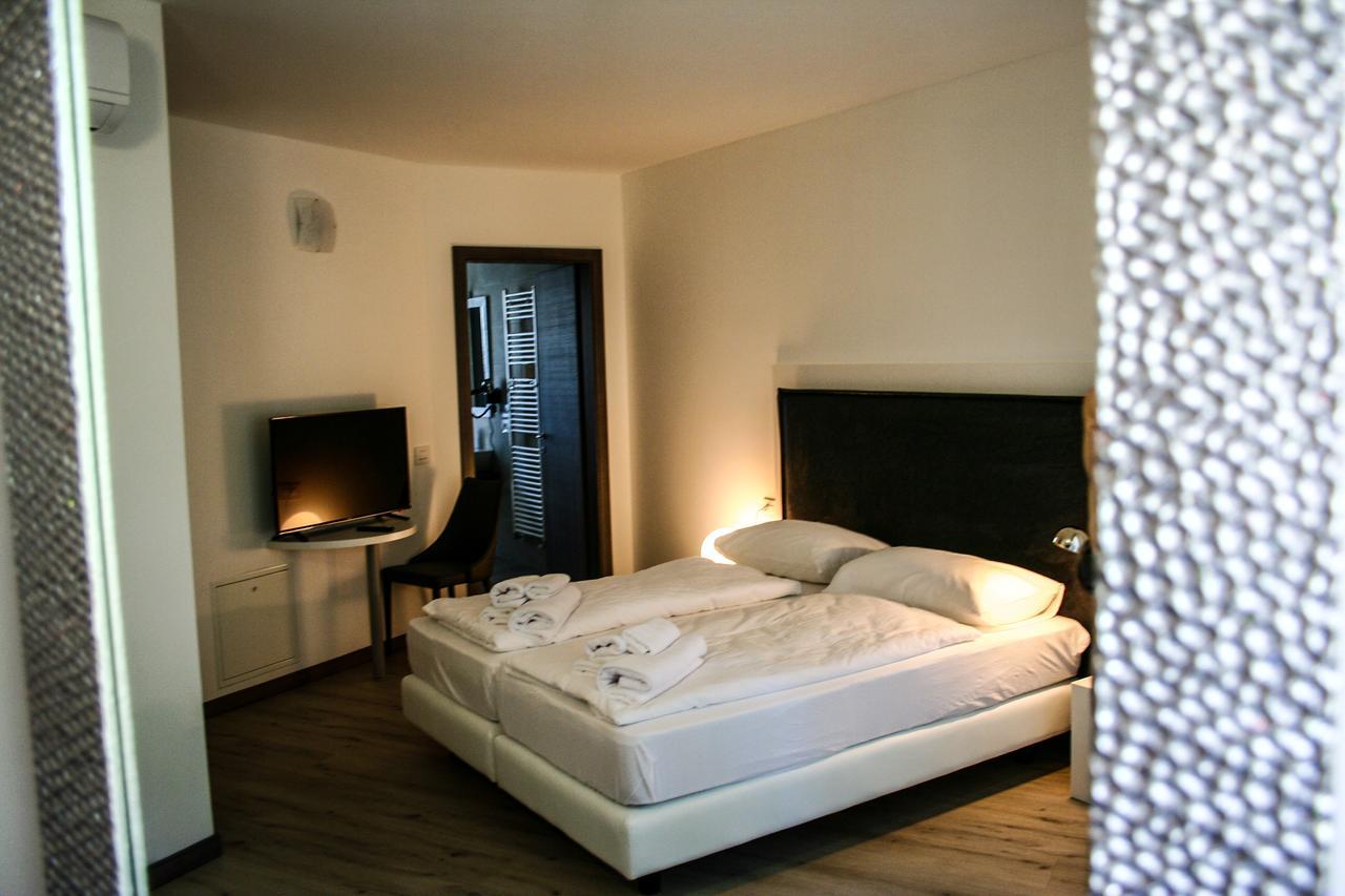 Gardabreak Rooms&Breakfast Holiday Apartments Riva del Garda Exterior foto